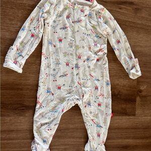 Magnetic Me Footie Furry Field Day 0-3